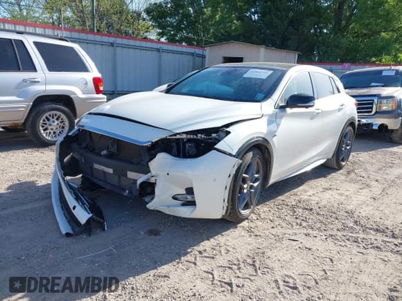 ✅ 2017 Infiniti QX30 Premium • VIN: SJKCH5CP1HA032065 • Lot: 41905791. Listed on IAAI with 73,058 mi. Free auction sales archive from the USA and detailed vehicle history report at DreamBid. Image 18.