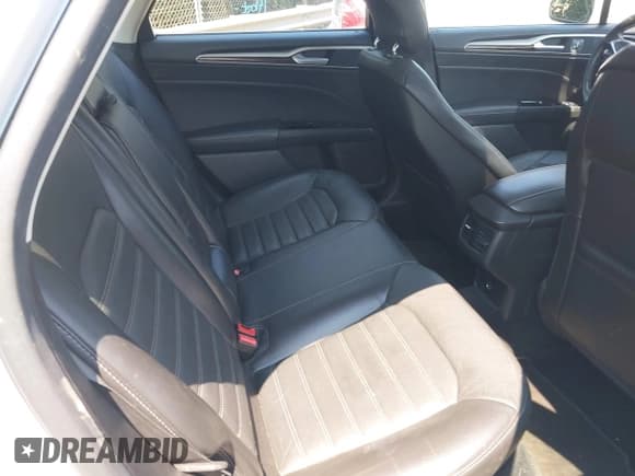 ✅ 2014 Ford Fusion SE • VIN: 3FA6P0H90ER276734 • Lot: 42663489. Listed on IAAI with 141,007 mi. Free auction sales archive from the USA and detailed vehicle history report at DreamBid. Image 8.