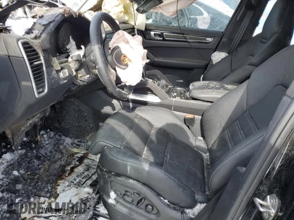 ✅ 2023 Porsche Cayenne Turbo S E-Hybrid • VIN: WP1BH2AY8PDA37087 • Lot: 46585885. Listed on Copart with Not provided. Free auction sales archive from the USA and detailed vehicle history report at DreamBid. Image 7.