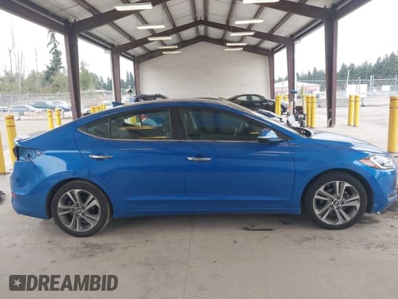 ✅ 2017 Hyundai Elantra SE • VIN: KMHD84LF3HU299288 • Lot: 42995021. Wystawiony na IAAI z przebiegiem 79 556 mil. Bezpłatny archiwum sprzedaży aukcyjnych z USA i szczegółowy raport historii pojazdu na DreamBid. Zdjęcie 14.
