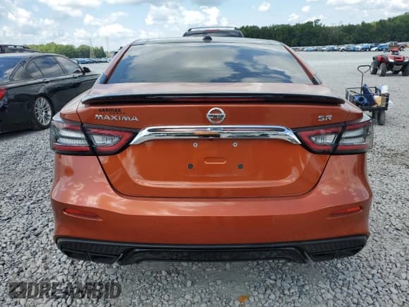 ✅ 2020 Nissan Maxima SR • VIN: 1N4AA6EV7LC365759 • Lot: 67565125. Wystawiony na Copart z przebiegiem 68 643 mil. Bezpłatny archiwum sprzedaży aukcyjnych z USA i szczegółowy raport historii pojazdu na DreamBid. Zdjęcie 6.