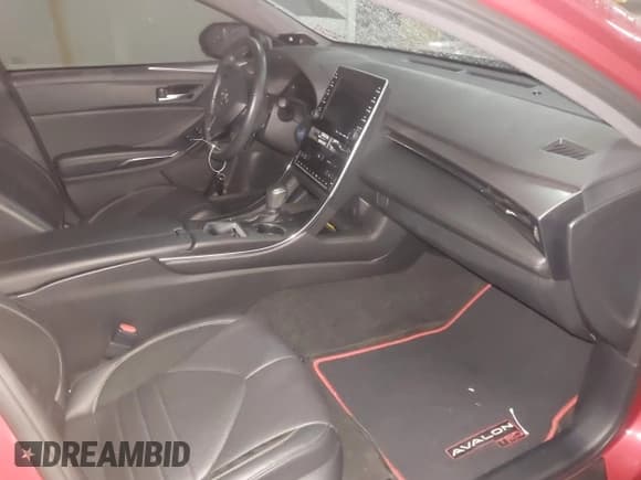 ✅ 2021 Toyota Avalon Hybrid XSE • VIN: 4T1EA1AB2MU004456 • Lot: 41060997. Listed on IAAI with 29,594 mi. Free auction sales archive from the USA and detailed vehicle history report at DreamBid. Image 5.