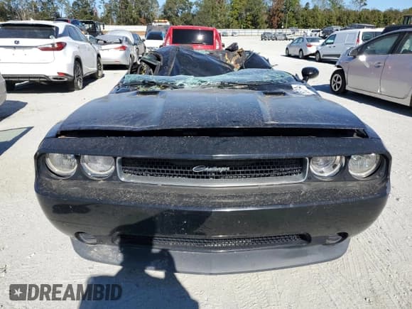 ✅ 2013 Dodge Challenger SXT • VIN: 2C3CDYAGXDH662976 • Lot: 75132514. Wystawiony na Copart z przebiegiem Nie podano. Bezpłatny archiwum sprzedaży aukcyjnych z USA i szczegółowy raport historii pojazdu na DreamBid. Zdjęcie 5.