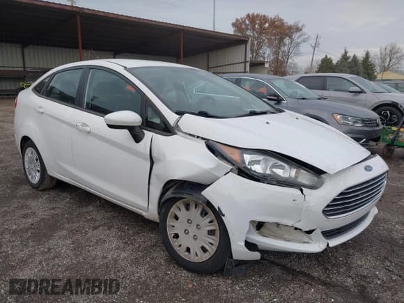 ✅ 2014 Ford Fiesta S • VIN: 3FADP4AJ6EM195558 • Lot: 43778736. Listed on IAAI with 133,561 mi. Free auction sales archive from the USA and detailed vehicle history report at DreamBid. Image 1.