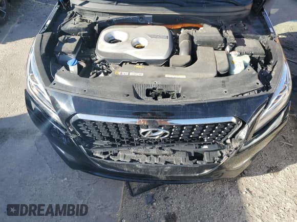 ✅ 2016 Hyundai Sonata SE • VIN: KMHE24L12GA036428 • Lot: 48933603. Listed on Copart with 58,947 mi. Free auction sales archive from the USA and detailed vehicle history report at DreamBid. Image 11.