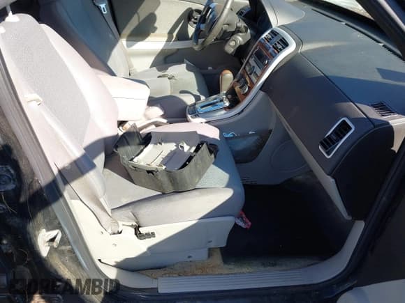 ✅ 2007 Chevrolet Equinox LT • VIN: 2CNDL73F276225728 • Лот: 41762620. Опубликован ранее на IAAI с пробегом 185 666 миль. Бесплатный доступ к архиву аукционных продаж из США и подробный отчёт об истории автомобиля на DreamBid. Изображение 5.