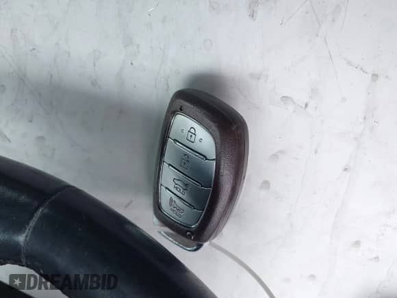 2017 Hyundai Elantra Limited с VIN KMHD84LF7HU116068, выставлен на аукционе IAAI как лот 42064666 с пробегом 88 165 миль миль и . История ставок и продаж доступна на DreamBid. Изображение 11.