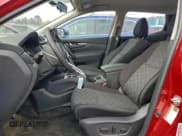 ✅ 2018 Nissan Rogue S • VIN: JN1BJ1CR3JW285686 • Lot: 94051045. Wystawiony na Copart z przebiegiem 26 458 mil. Bezpłatny archiwum sprzedaży aukcyjnych z USA i szczegółowy raport historii pojazdu na DreamBid. Zdjęcie 7.