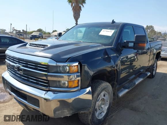 ✅ 2018 Chevrolet Silverado 2500HD Work Truck • VIN: 1GC1KUEY0JF102997 • Лот: 42780641. Опубликован ранее на IAAI с пробегом 74 277 миль. Бесплатный доступ к архиву аукционных продаж из США и подробный отчёт об истории автомобиля на DreamBid. Изображение 2.