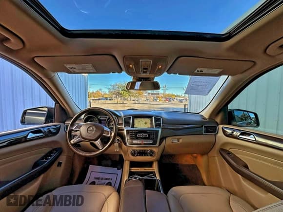 ✅ 2014 Mercedes-Benz M 350 • VIN: 4JGDA5JB2EA290346 • Lot: 97041895. Listed on Copart with 167,577 mi. Free auction sales archive from the USA and detailed vehicle history report at DreamBid. Image 9.