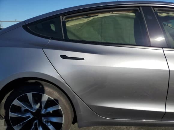 ✅ 2024 Tesla Model 3 • VIN: 5YJ3E1EA4RF872251 • Lot: 84894825. Wystawiony na Copart z przebiegiem Nie podano. Bezpłatny archiwum sprzedaży aukcyjnych z USA i szczegółowy raport historii pojazdu na DreamBid. Zdjęcie 10.