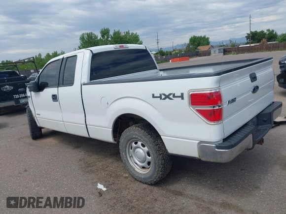 ✅ 2012 Ford F-150 XL • VIN: 1FTFX1ET2CFD02213 • Лот: 39533030. Опубликован ранее на IAAI с пробегом 184 309 миль. Бесплатный доступ к архиву аукционных продаж из США и подробный отчёт об истории автомобиля на DreamBid. Изображение 3.