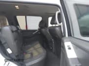 ✅ 2008 Nissan Pathfinder SE • VIN: 5N1AR18U88C624786 • Lot: 43722364. Wystawiony na IAAI z przebiegiem 231 266 mil. Bezpłatny archiwum sprzedaży aukcyjnych z USA i szczegółowy raport historii pojazdu na DreamBid. Zdjęcie 8.