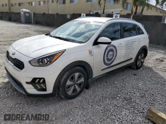✅ 2021 Kia Niro LXS • VIN: KNDCB3LCXM5463321 • Lot: 45194915. Wystawiony na Copart z przebiegiem 71 516 mil. Bezpłatny archiwum sprzedaży aukcyjnych z USA i szczegółowy raport historii pojazdu na DreamBid. Zdjęcie 1.