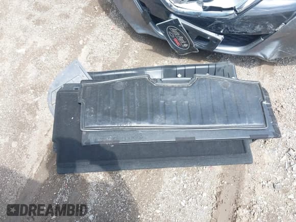 ✅ 2017 Nissan Rogue SL • VIN: 5N1AT2MV6HC789953 • Lot: 42255122. Listed on IAAI with 184,790 mi. Free auction sales archive from the USA and detailed vehicle history report at DreamBid. Image 12.