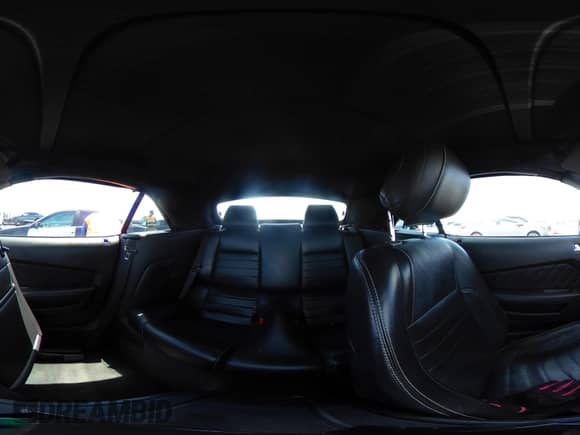 2014 Ford Mustang V6 с VIN 1ZVBP8EM1E5291808, выставлен на аукционе IAAI как лот 42353380 с пробегом 87 733 миль миль и . История ставок и продаж доступна на DreamBid. Изображение 19.