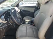 ✅ 2017 Hyundai Santa Fe Ultimate • VIN: 5NMZW4LA4HH047108 • Лот: 38941834. Опубликован ранее на Copart с пробегом Не указан. Бесплатный доступ к архиву аукционных продаж из США и подробный отчёт об истории автомобиля на DreamBid. Изображение 7.