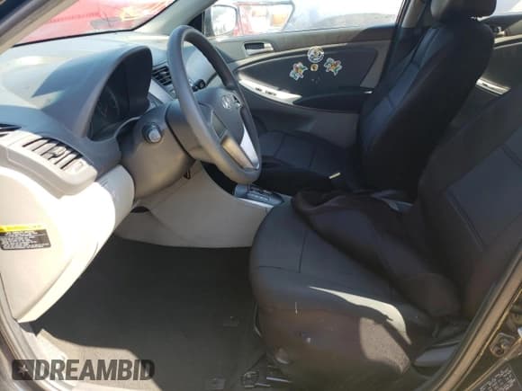 ✅ 2015 Hyundai Accent GS • VIN: KMHCT5AE1FU220787 • Лот: 74085534. Опубликован ранее на Copart с пробегом 73 209 миль. Бесплатный доступ к архиву аукционных продаж из США и подробный отчёт об истории автомобиля на DreamBid. Изображение 7.