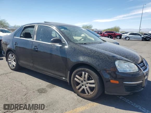 ✅ 2007 Volkswagen Jetta Wolfsburg Edition • VIN: 3VWEF81K97M067798 • Лот: 71356455. Опубликован ранее на Copart с пробегом 176 650 миль. Бесплатный доступ к архиву аукционных продаж из США и подробный отчёт об истории автомобиля на DreamBid. Изображение 4.