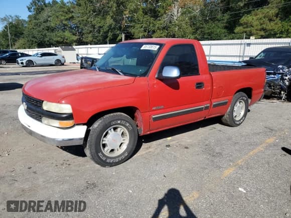 ✅ 1999 Chevrolet Silverado 1500 LS • VIN: 1GCEC14V7XZ111028 • Лот: 85733615. Опубликован ранее на Copart с пробегом Не указан. Бесплатный доступ к архиву аукционных продаж из США и подробный отчёт об истории автомобиля на DreamBid. Изображение 1.