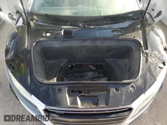 ✅ 2015 Audi R8 5.2L • VIN: WUAANAFG8F7001934 • Lot: 76660884. Listed on Copart with Not provided. Free auction sales archive from the USA and detailed vehicle history report at DreamBid. Image 11.