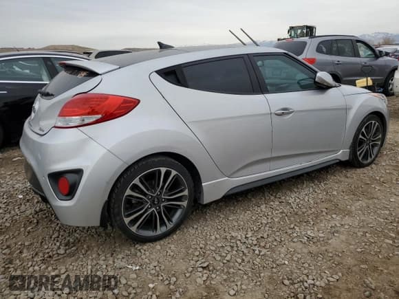 ✅ 2016 Hyundai Veloster Turbo Rally Edition • VIN: KMHTC6AE0GU257787 • Lot: 85323394. Wystawiony na Copart z przebiegiem 91 826 mil. Bezpłatny archiwum sprzedaży aukcyjnych z USA i szczegółowy raport historii pojazdu na DreamBid. Zdjęcie 3.