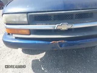 ✅ 1998 Chevrolet S-10 LS • VIN: 1GCCS19X2W8193372 • Лот: 41816191. Опубликован ранее на IAAI с пробегом 209 766 миль. Бесплатный доступ к архиву аукционных продаж из США и подробный отчёт об истории автомобиля на DreamBid. Изображение 6.