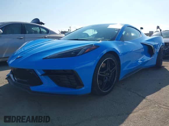 2021 Chevrolet Corvette 2LT z VIN 1G1YB2D44M5101758, wystawiony jako IAAI lot #41381304 z przebiegiem 11 843 mil mil oraz . Historia ofert i sprzedaży dostępna na DreamBid. Obrazek 17.