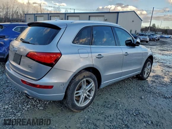 ✅ 2016 Audi Q5 Premium Plus • VIN: WA1L2AFP1GA037056 • Лот: 95872085. Опубликован ранее на Copart с пробегом 124 070 миль. Бесплатный доступ к архиву аукционных продаж из США и подробный отчёт об истории автомобиля на DreamBid. Изображение 3.
