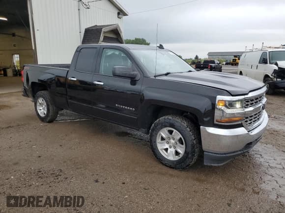 ✅ 2018 Chevrolet Silverado 1500 LT • VIN: 1GCVKREC0JZ154132 • Лот: 70342405. Опубликован ранее на Copart с пробегом 163 842 миль. Бесплатный доступ к архиву аукционных продаж из США и подробный отчёт об истории автомобиля на DreamBid. Изображение 4.