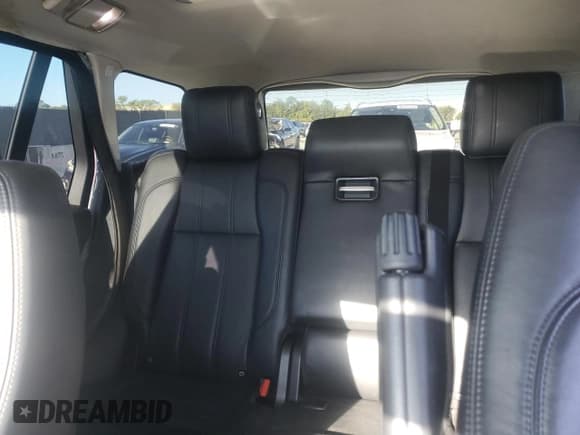 ✅ 2015 Land Rover Range Rover HSE • VIN: SALGS2VF7FA210267 • Lot: 84214875. Wystawiony na Copart z przebiegiem 74 127 mil. Bezpłatny archiwum sprzedaży aukcyjnych z USA i szczegółowy raport historii pojazdu na DreamBid. Zdjęcie 10.