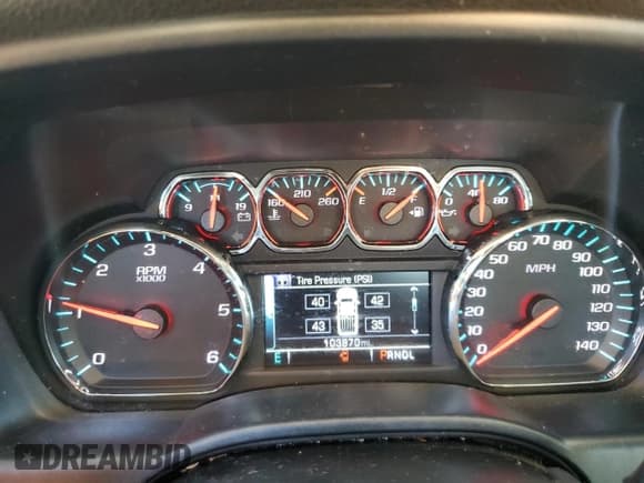 ✅ 2018 Chevrolet Silverado 1500 LT • VIN: 1GCVKREH9JZ360142 • Lot: 71712655. Wystawiony na Copart z przebiegiem 103 870 mil. Bezpłatny archiwum sprzedaży aukcyjnych z USA i szczegółowy raport historii pojazdu na DreamBid. Zdjęcie 9.