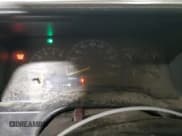 ✅ 1999 GMC Sierra 2500 • VIN: 1GTGK23R9XF047744 • Lot: 70817814. Wystawiony na Copart z przebiegiem 250 720 mil. Bezpłatny archiwum sprzedaży aukcyjnych z USA i szczegółowy raport historii pojazdu na DreamBid. Zdjęcie 9.