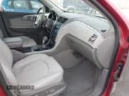 ✅ 2012 Chevrolet Traverse 2LT • VIN: 1GNKVJED9CJ229746 • Lot: 43692308. Wystawiony na IAAI z przebiegiem 152 000 mil. Bezpłatny archiwum sprzedaży aukcyjnych z USA i szczegółowy raport historii pojazdu na DreamBid. Zdjęcie 5.