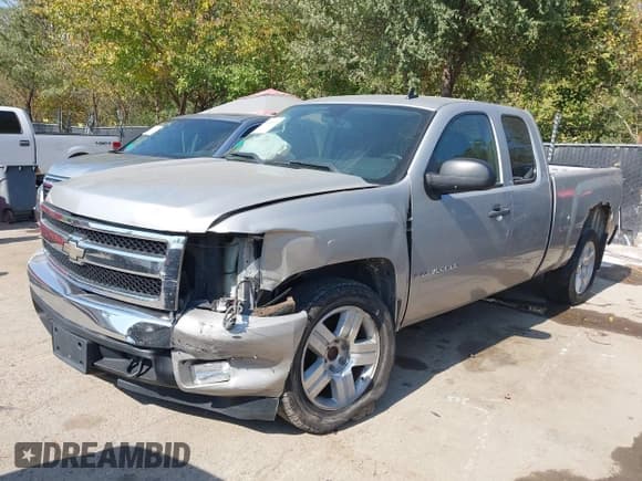 ✅ 2007 Chevrolet Silverado 1500 LTZ • VIN: 2GCEC190371708912 • Lot: 43456609. Listed on IAAI with 145,468 mi. Free auction sales archive from the USA and detailed vehicle history report at DreamBid. Image 18.