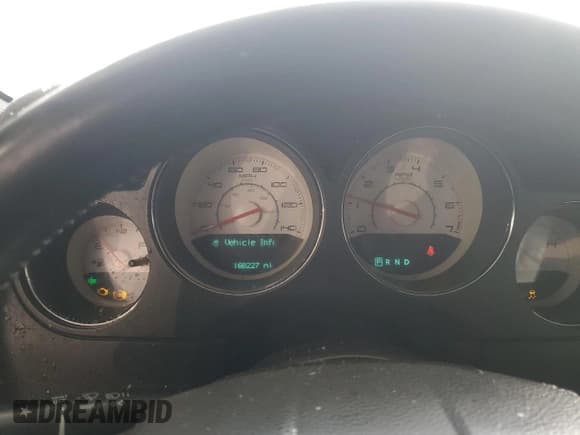 ✅ 2014 Dodge Challenger SXT • VIN: 2C3CDYAG3EH204035 • Lot: 88361975. Wystawiony na Copart z przebiegiem 168 227 mil. Bezpłatny archiwum sprzedaży aukcyjnych z USA i szczegółowy raport historii pojazdu na DreamBid. Zdjęcie 9.