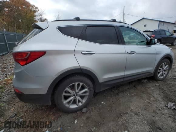 ✅ 2016 Hyundai Santa Fe Limited • VIN: 5XYZUDLA8GG308237 • Lot: 75177593. Wystawiony na Copart z przebiegiem 114 496 mil mil. Skorzystaj z bezpłatnego archiwum sprzedaży aukcyjnych z USA i zobacz szczegółowy raport historii pojazdu na DreamBid. Zdjęcie 3.
