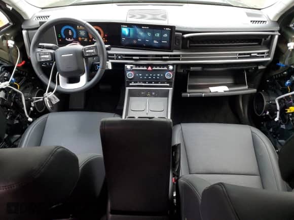 2025 Hyundai Santa Fe SEL с VIN 5NMP2DG1XSH070834, выставлен на аукционе Copart как лот 87433305 с пробегом 5 269 миль миль и Списание • Salvage title. История ставок и продаж доступна на DreamBid. Изображение 8.