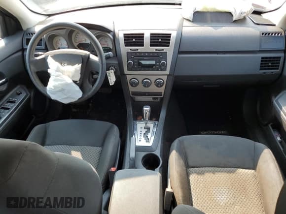 ✅ 2009 Dodge Avenger SE • VIN: 1B3LC46B19N569249 • Lot: 64241374. Wystawiony na Copart z przebiegiem 119 498 mil. Bezpłatny archiwum sprzedaży aukcyjnych z USA i szczegółowy raport historii pojazdu na DreamBid. Zdjęcie 8.