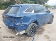 ✅ 2025 Kia Sorento S • VIN: 5XYRLDJC6SG327675 • Lot: 43388011. Listed on IAAI with 23,092 mi. Free auction sales archive from the USA and detailed vehicle history report at DreamBid. Image 4.