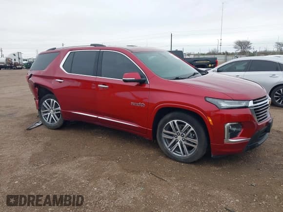 ✅ 2023 Chevrolet Traverse High Country • VIN: 1GNEVNKW7PJ221810 • Lot: 41215676. Wystawiony na IAAI z przebiegiem 26 020 mil. Bezpłatny archiwum sprzedaży aukcyjnych z USA i szczegółowy raport historii pojazdu na DreamBid. Zdjęcie 1.