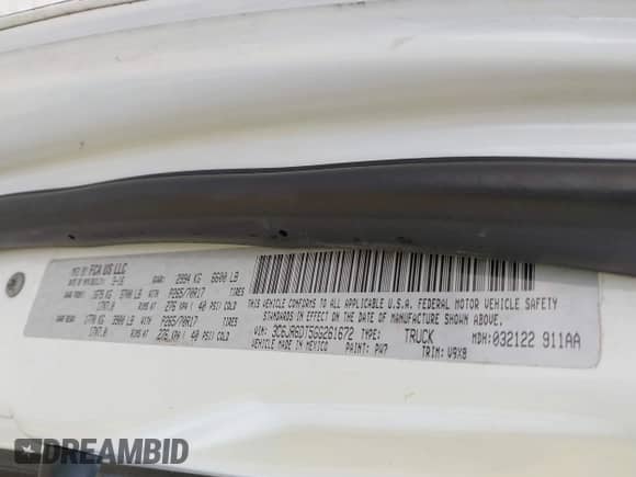 2016 Ram 1500 Tradesman with VIN 3C6JR6DT5GG261672, listed as a IAAI auction lot 42897294 with 142,334 mi miles and . Bid and sale history available at DreamBid. Image 9.