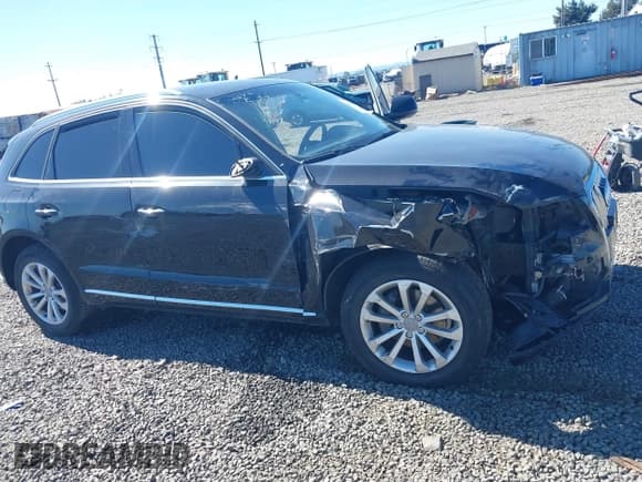 ✅ 2015 Audi Q5 Premium • VIN: WA1CFAFP5FA104888 • Лот: 43225271. Опубликован ранее на IAAI с пробегом 147 962 миль. Бесплатный доступ к архиву аукционных продаж из США и подробный отчёт об истории автомобиля на DreamBid. Изображение 6.