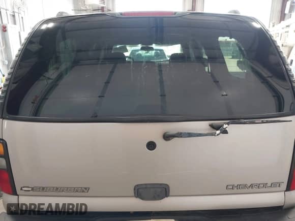 2005 Chevrolet Suburban LS z VIN 1GNFK16Z85J145229, wystawiony jako IAAI lot #42706478 z przebiegiem 198 500 mil mil oraz . Historia ofert i sprzedaży dostępna na DreamBid. Obrazek 17.