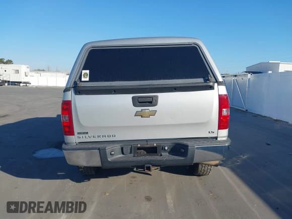 ✅ 2010 Chevrolet Silverado 1500 LS • VIN: 1GCSCREA4AZ269038 • Лот: 43762382. Опубликован ранее на IAAI с пробегом 210 669 миль. Бесплатный доступ к архиву аукционных продаж из США и подробный отчёт об истории автомобиля на DreamBid. Изображение 16.