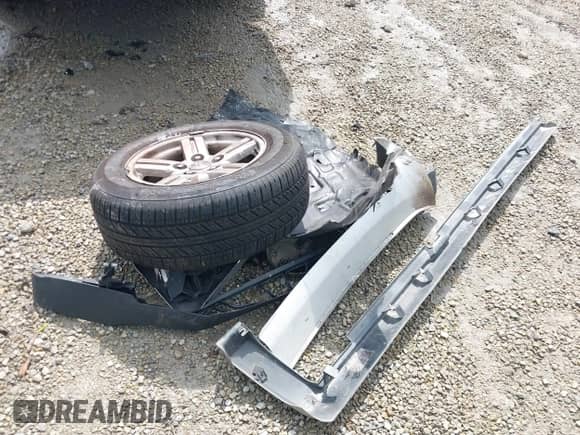 2008 Dodge Dakota SXT z VIN 1D7HW38K98S594036, wystawiony jako IAAI lot #42418267 z przebiegiem 77 135 mil mil oraz . Historia ofert i sprzedaży dostępna na DreamBid. Obrazek 12.