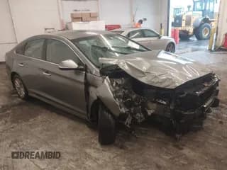 ✅ 2018 Hyundai Sonata SE • VIN: KMHE24L35JA087303 • Лот: 43307411. Опубликован ранее на IAAI с пробегом 126 222 миль. Бесплатный доступ к архиву аукционных продаж из США и подробный отчёт об истории автомобиля на DreamBid. Изображение 1.