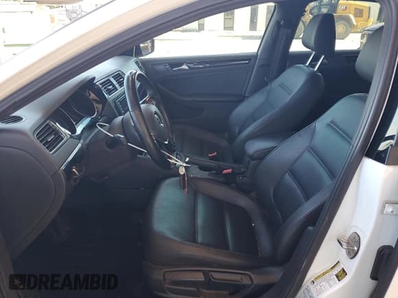 ✅ 2018 Volkswagen Jetta SE Sport • VIN: 3VWD17AJ3JM237317 • Lot: 57444145. Listed on Copart with 162,394 mi. Free auction sales archive from the USA and detailed vehicle history report at DreamBid. Image 7.