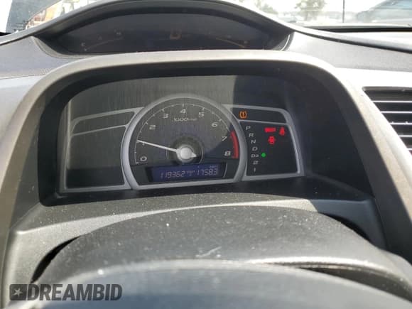 ✅ 2010 Honda Civic EX-L • VIN: 2HGFG1B9XAH527498 • Lot: 58784235. Listed on Copart with 119,362 mi. Free auction sales archive from the USA and detailed vehicle history report at DreamBid. Image 9.