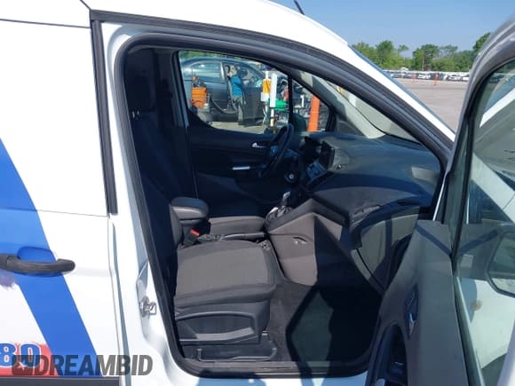 ✅ 2020 Ford Transit Connect XLT • VIN: NM0LE7F2XL1444630 • Lot: 42556600. Listed on IAAI with 123,967 mi. Free auction sales archive from the USA and detailed vehicle history report at DreamBid. Image 5.